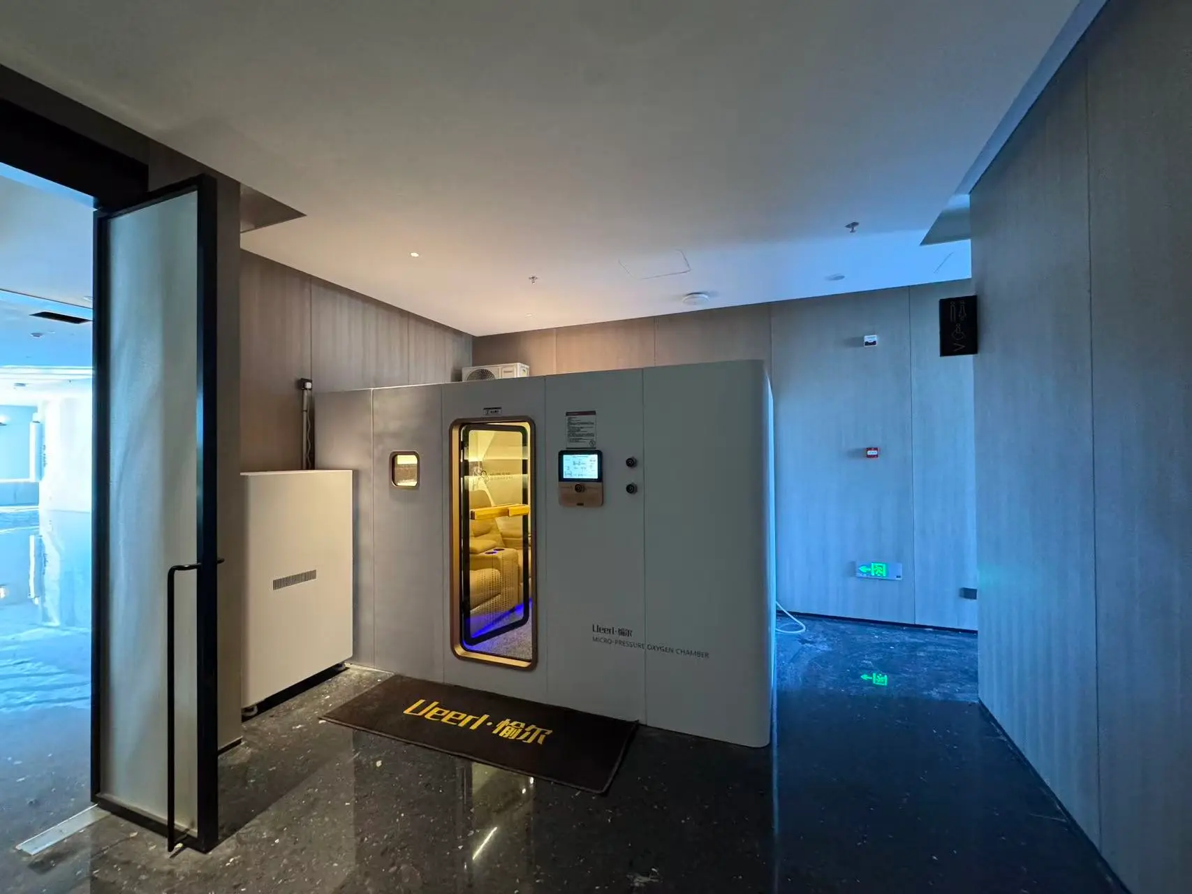 Ueerl hyperbaric oxygen chamber installed in a premium hospitality wellness space