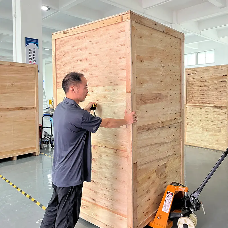 Ueerl hyperbaric oxygen chamber reinforced packaging and delivery
