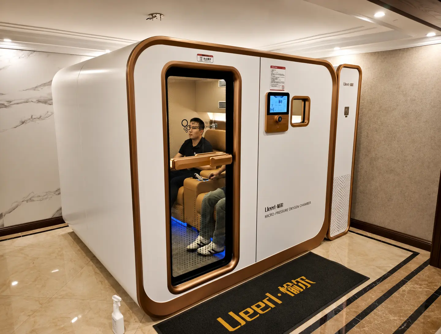 Ueerl room-style hyperbaric oxygen chamber for luxury hotels and wellness resorts